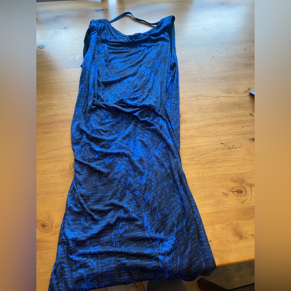 Light summer dress very stunning on.